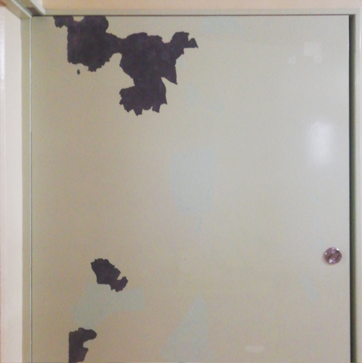 設備修繕～防火扉の修繕～before